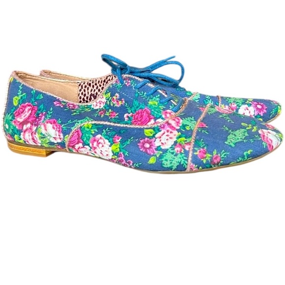GB Girls fabric floral shoe flats lace up size 8 good condition - Picture 1 of 12
